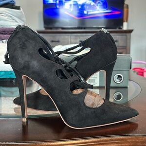 Black Elie Tahari Zip Up Pump